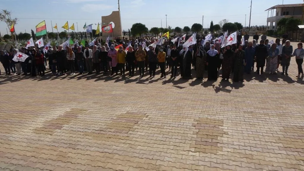 Dayîka şehîd Zîlan Ereb: Keça min lehenga Serêkaniyê û şehîda Hesekê ye
