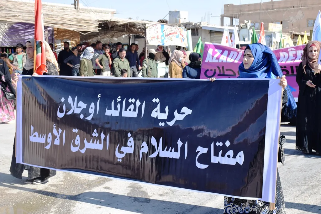 Şêniyên Hol û Şedadê li dijî komploya navneteweyî daketin qadan