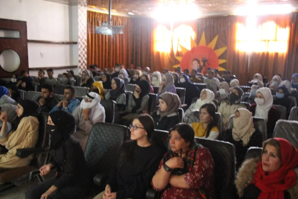 Li Minbicê jinên ciwan şehîd Bêrîtan bi bîr anî