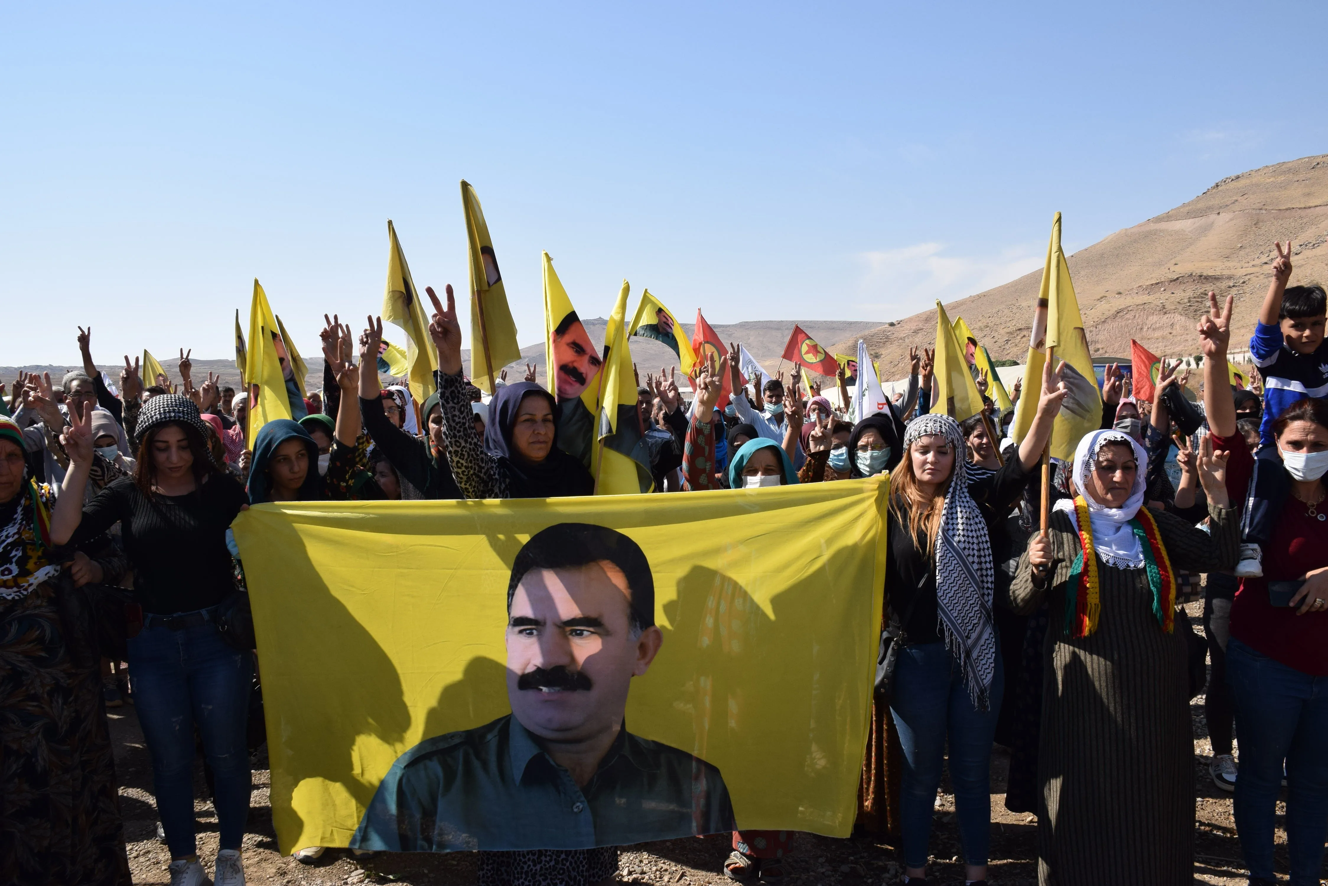 Çalakiya konvedanê ya li deriyê Sêmalka berdewam dike