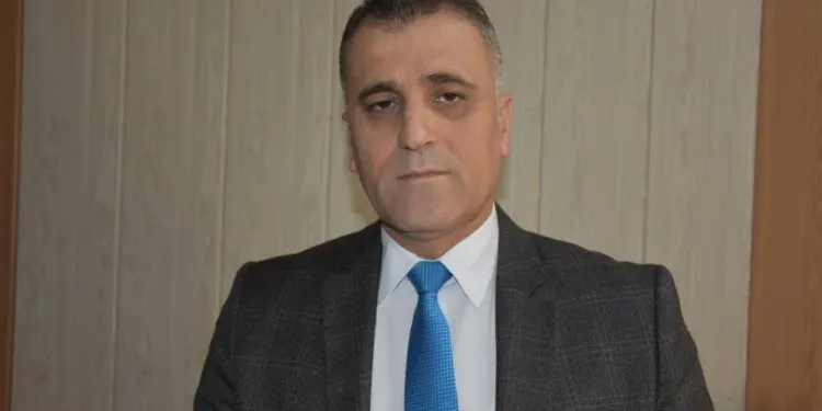 Lêkolînerekî Kurd: Gendelî û êrişên Tirkiyê sedemên koçberiya ji Başûr in