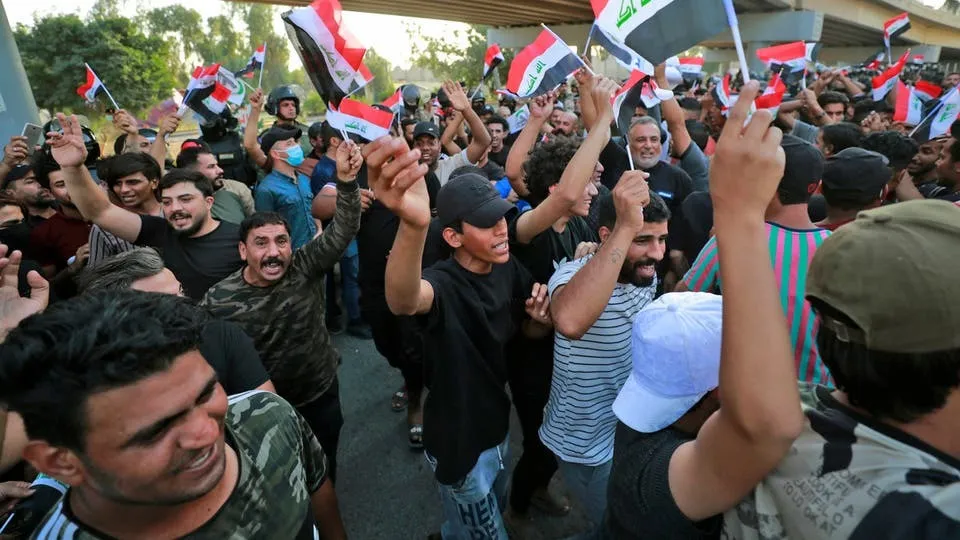 Li Iraqê di xwepêşandanan de 100 kes birîndar bûn