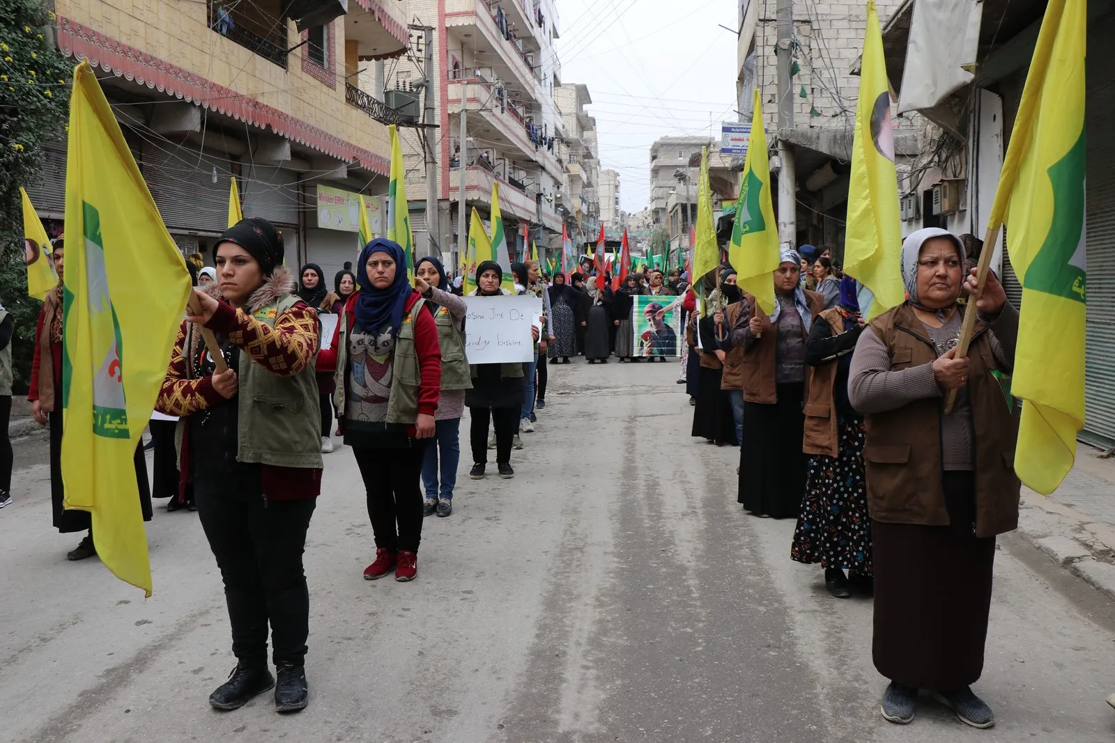 Çalakiyên 25'ê Mijdarê li Şehba û Helebê