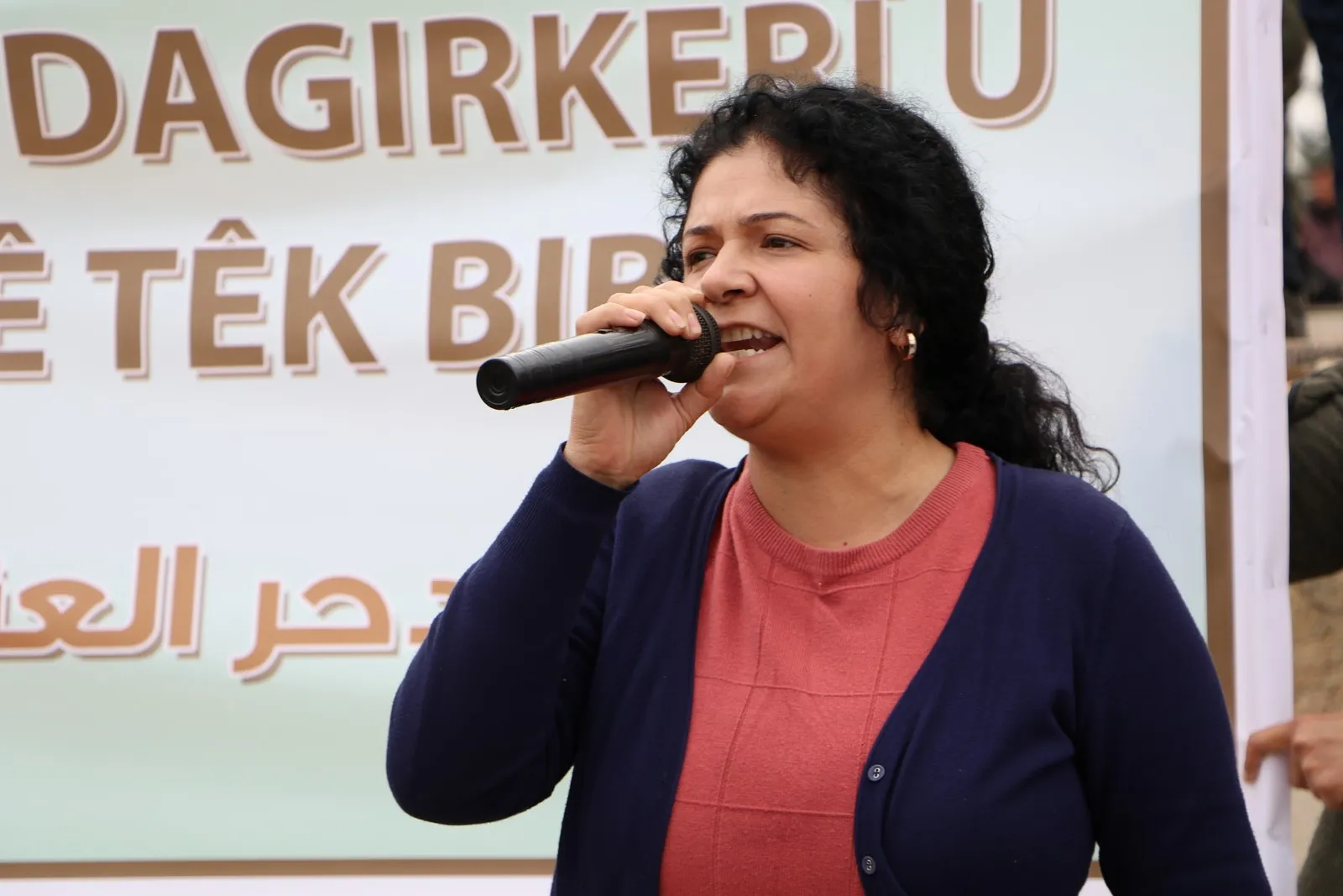 Çalakiyên 25'ê Mijdarê li Şehba û Helebê