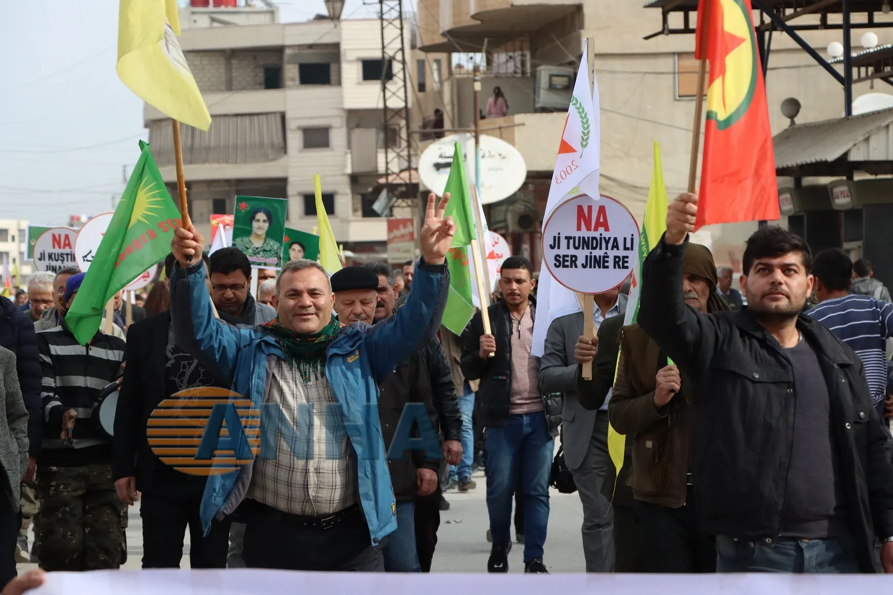 Bi hezaran mêran li Qamişlo û Hesekê got ‘Na ji kuştina jinan re’