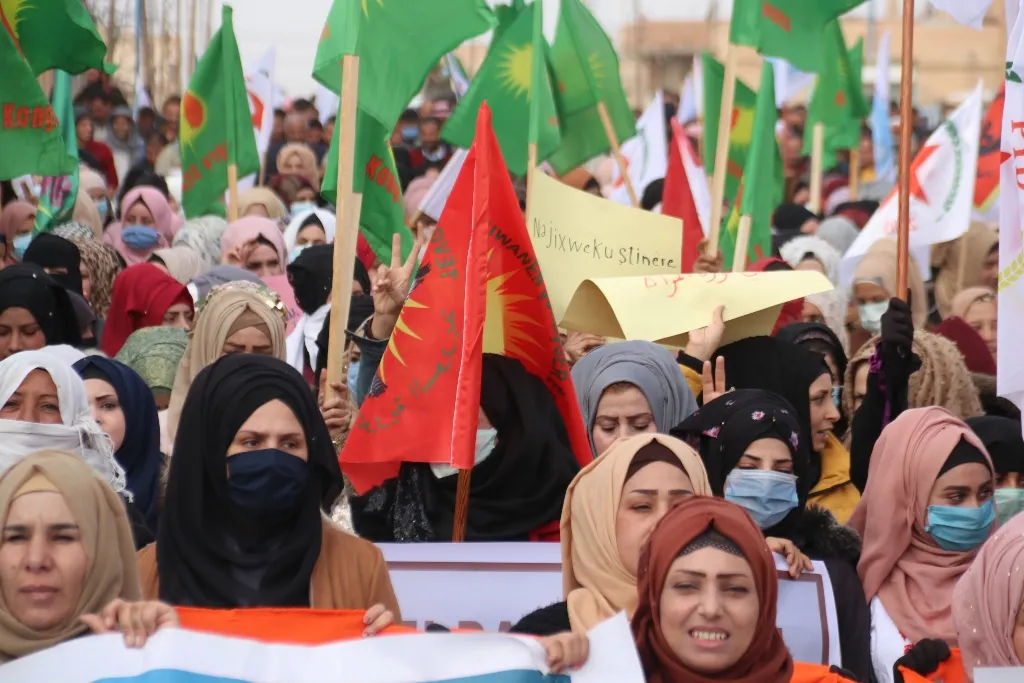 ​​​​​​​Bi hezaran jinên herêma Cizîrê bang kir: Li dijî tundî û dagirkeriyê têbikoşe