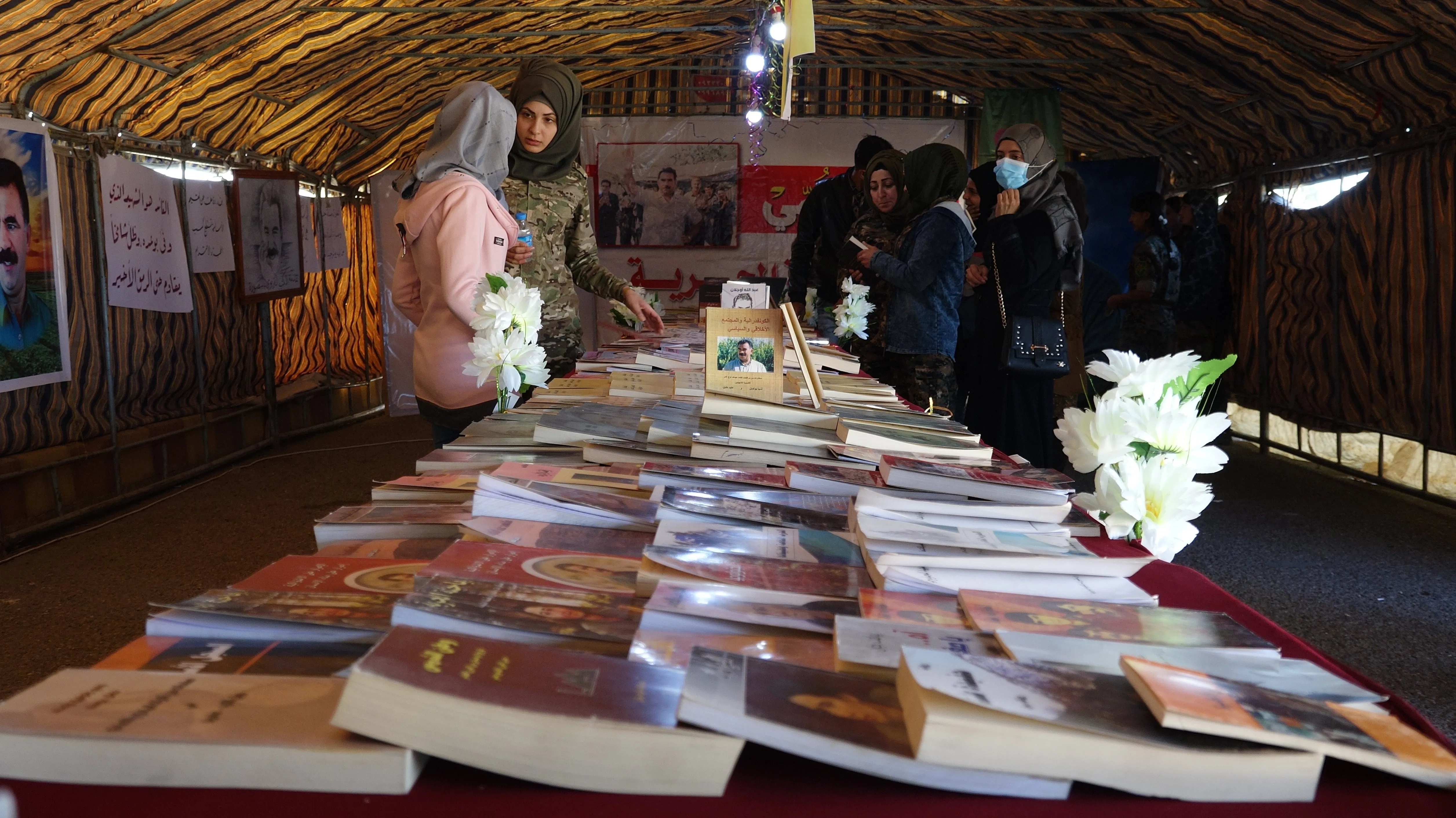 Li Tebqayê pêşangeha pirtûkên rêber Abdullah Ocalan