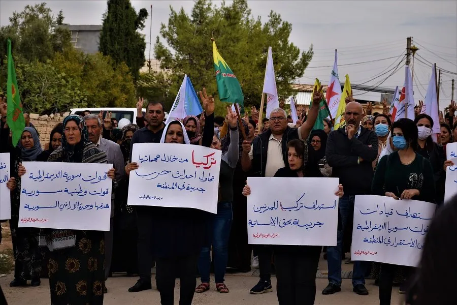 Şêniyên Amûdê ji Rûsyayê re: Sozên xwe yên agirbestê pêk bîne