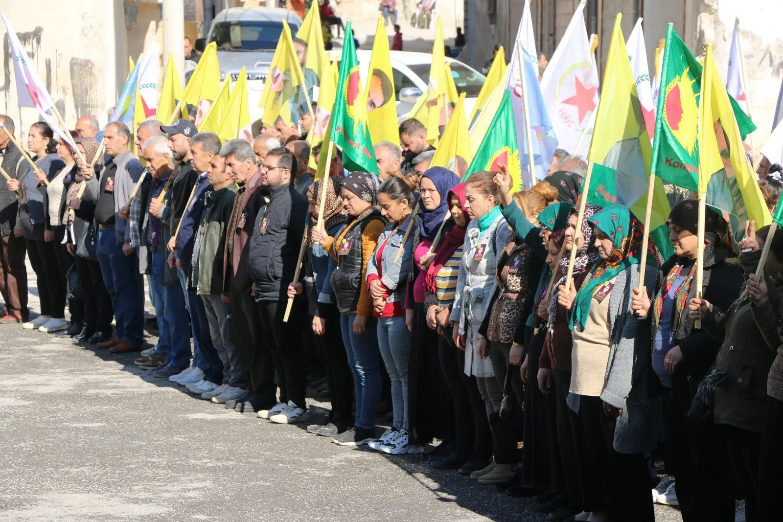 Li Helebê ji bo şehîd Şervan sersaxî hate xwestin