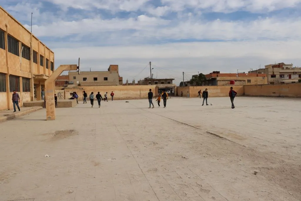 Sûcekî şer…Dagirkeriya Tirkiyê nifşek ji xwendinê bê par hîşt