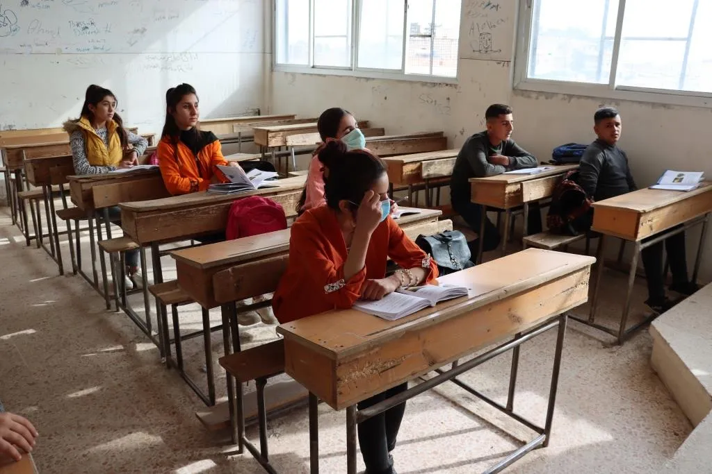 Sûcekî şer…Dagirkeriya Tirkiyê nifşek ji xwendinê bê par hîşt