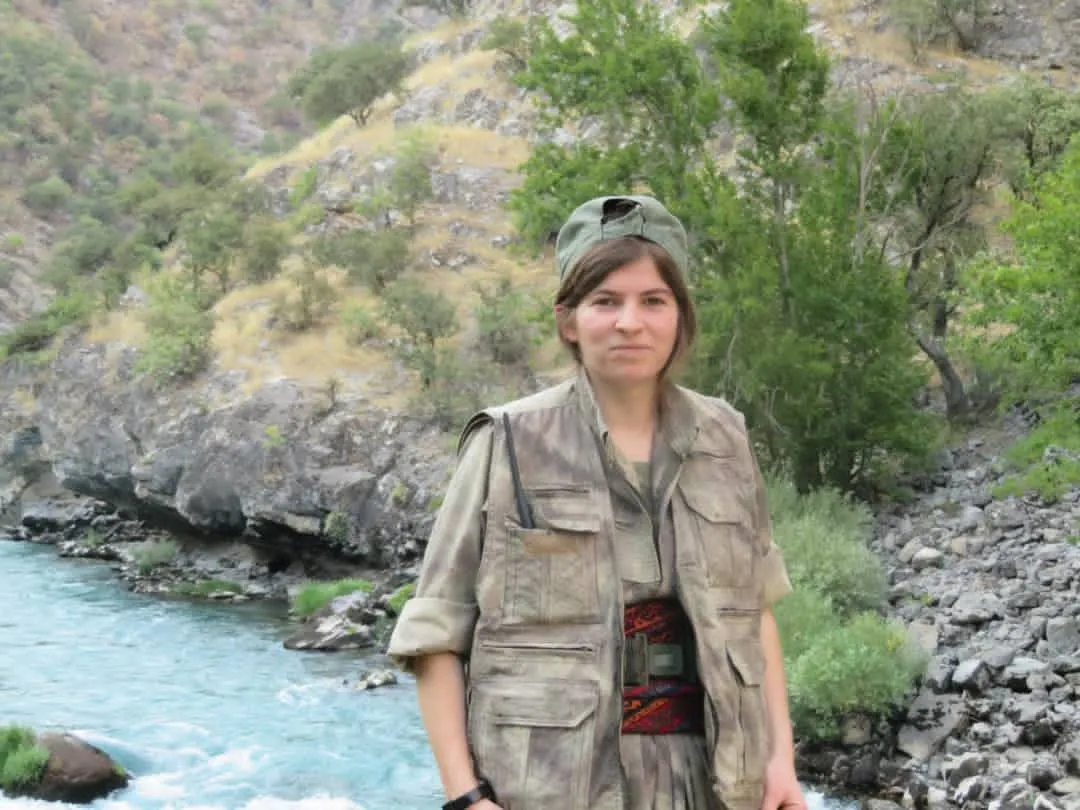 Şehîd Hêvîdar : Ez ji bo rizgarkirina xaka xwe tê dikoşim û îro tu dayika lehengan î