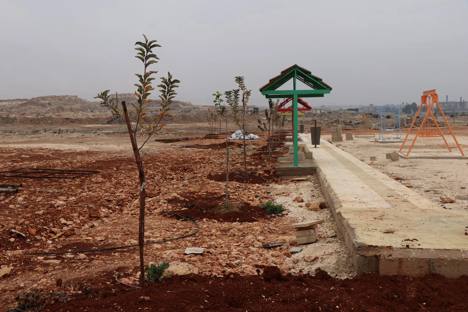 YPG`ê li Helebê parkekê ji bo zarokên şehîdên Efrînê ava dike