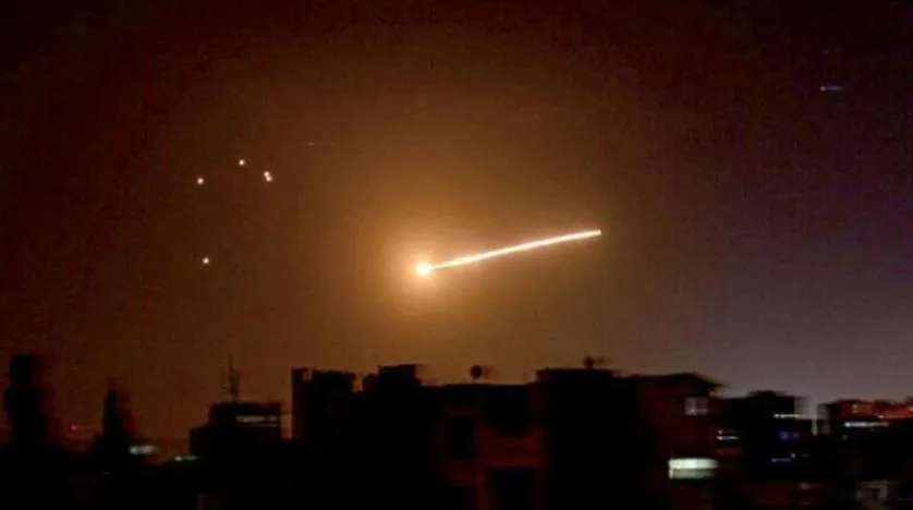 Îsraîlê başûrê Sûriyê bombebaran kir