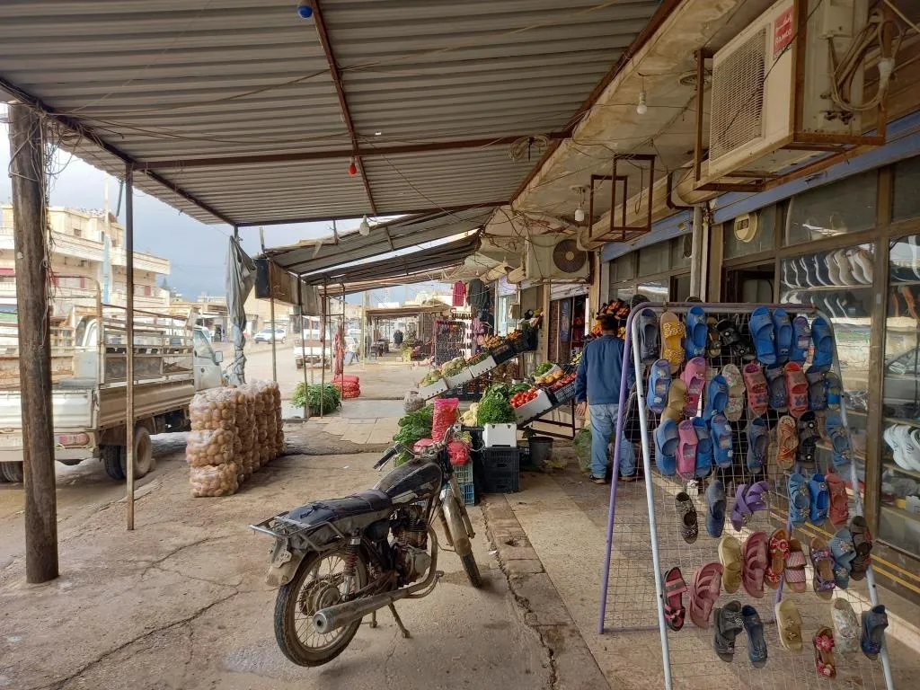 Şêniyên Zirganê tevî êrişên hovane li ser axa xwe li ber xwe didin