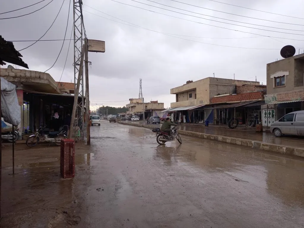 Şêniyên Zirganê tevî êrişên hovane li ser axa xwe li ber xwe didin