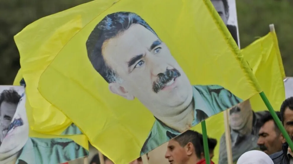 ​​​​​​​Parêzerên rêber Abdullah Ocalan serî li dadgehê da