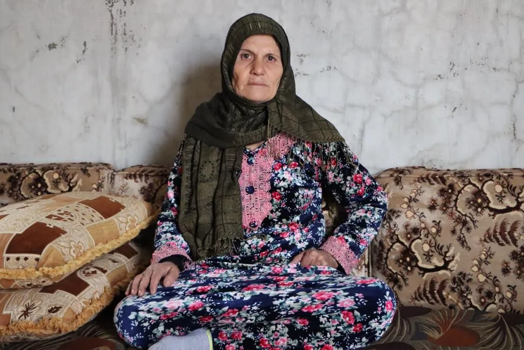​​​​​​​Malbatekê carenûsa kurê xwe yê windayî pirsî