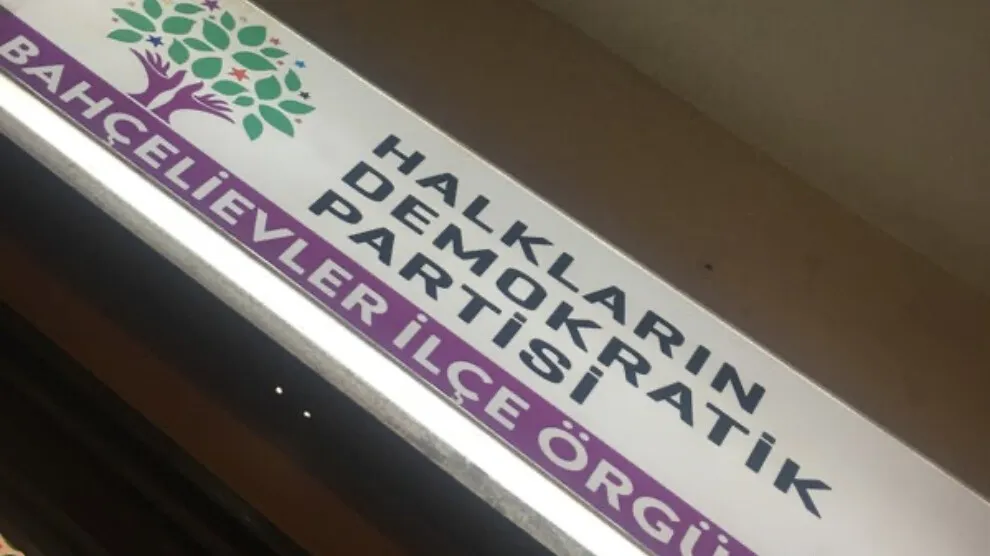 Li dijî HDP`ê êrişa çekdarî; Birîndar hene