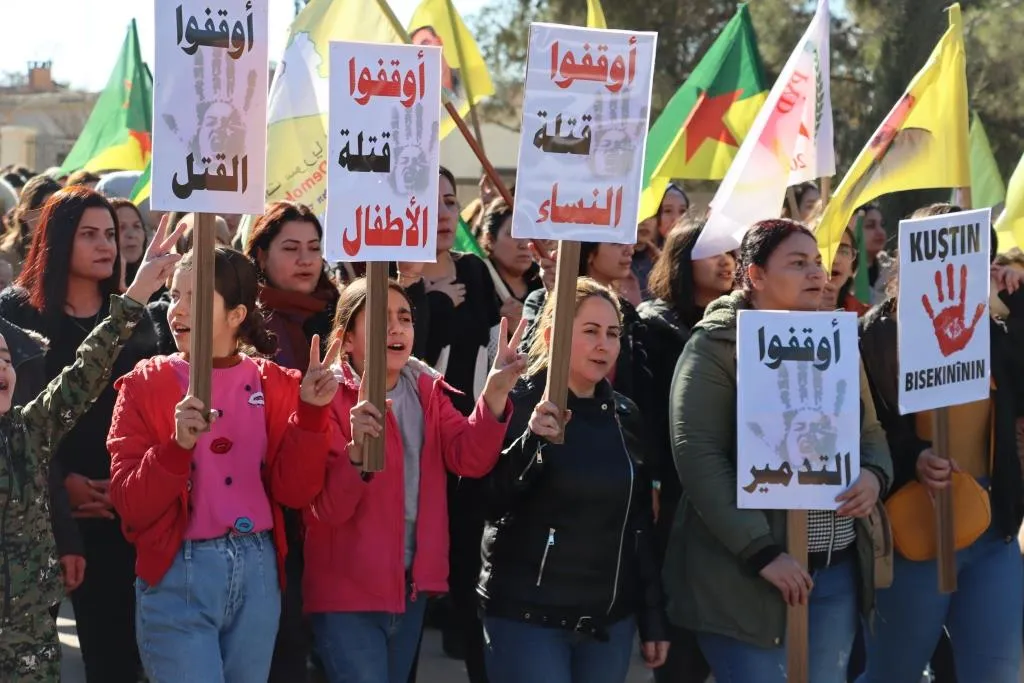 ​​​​​​​Pêkhateyên Bakur û Rojhilatê Sûriyê êrişa dewleta Tirk li dijî Kobanê şermezar kir