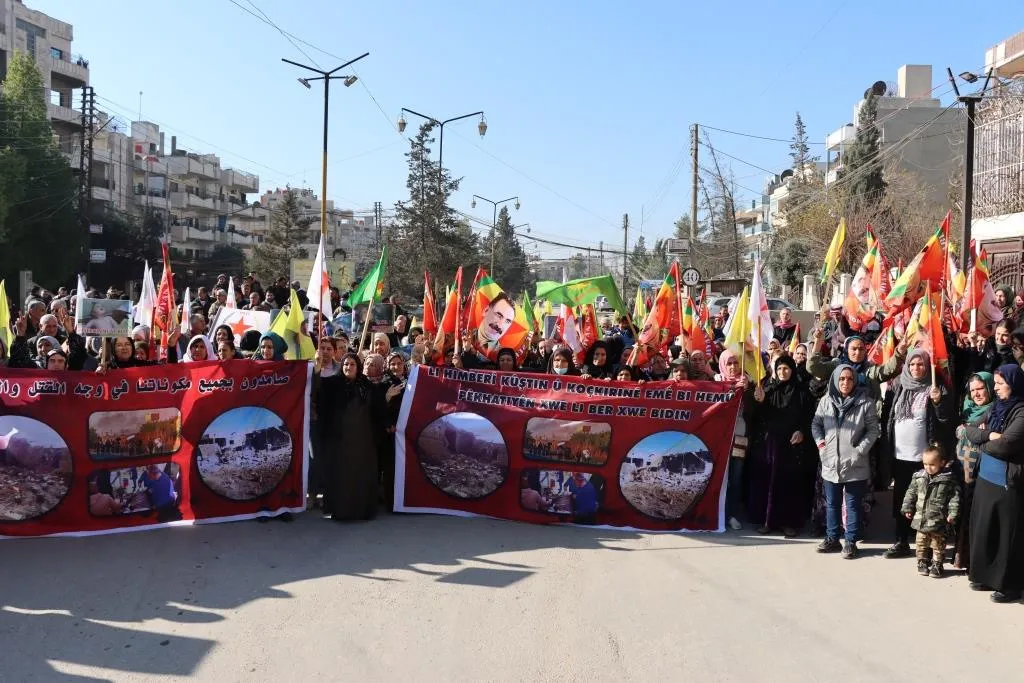​​​​​​​Pêkhateyên Bakur û Rojhilatê Sûriyê êrişa dewleta Tirk li dijî Kobanê şermezar kir