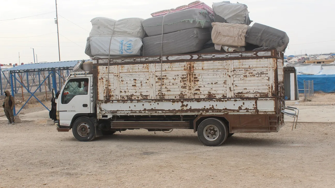 200 kesên din ji kampa Holê derketin