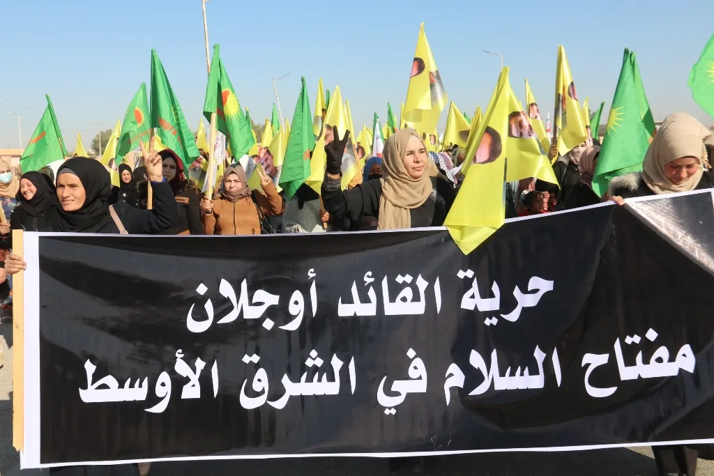 Li kantona Hesekê ji bo azadiya fîzîkî ya rêber Ocalan gel daket qadan