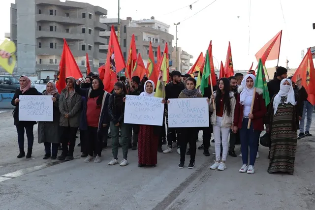 Ciwanên Qamişlo li dijî êrişa li ser Kobanê çalakiyek li dar xist