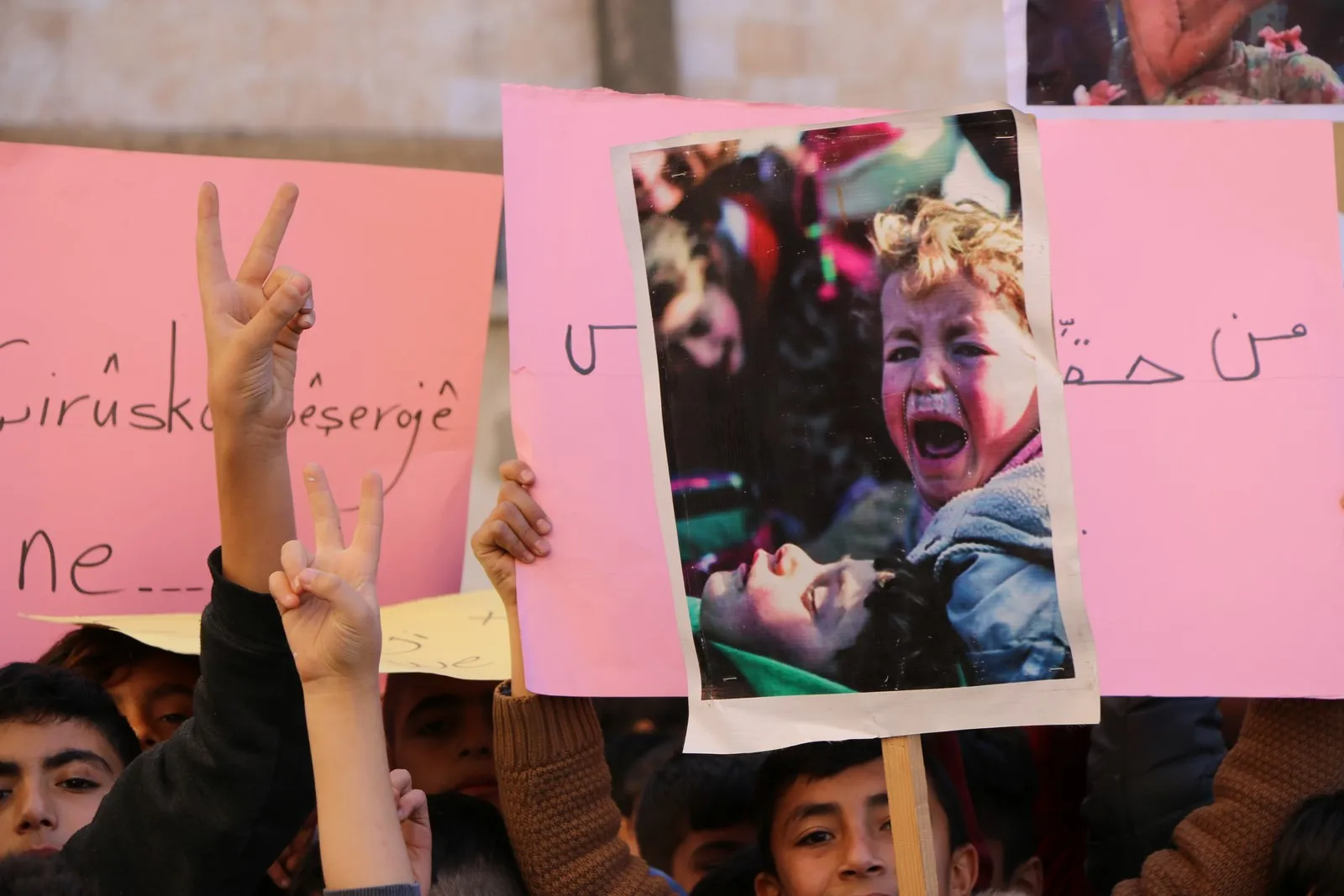 Xwendekarên Helebê şehîdên komkujiya Til Rifetê bi bîr anîn