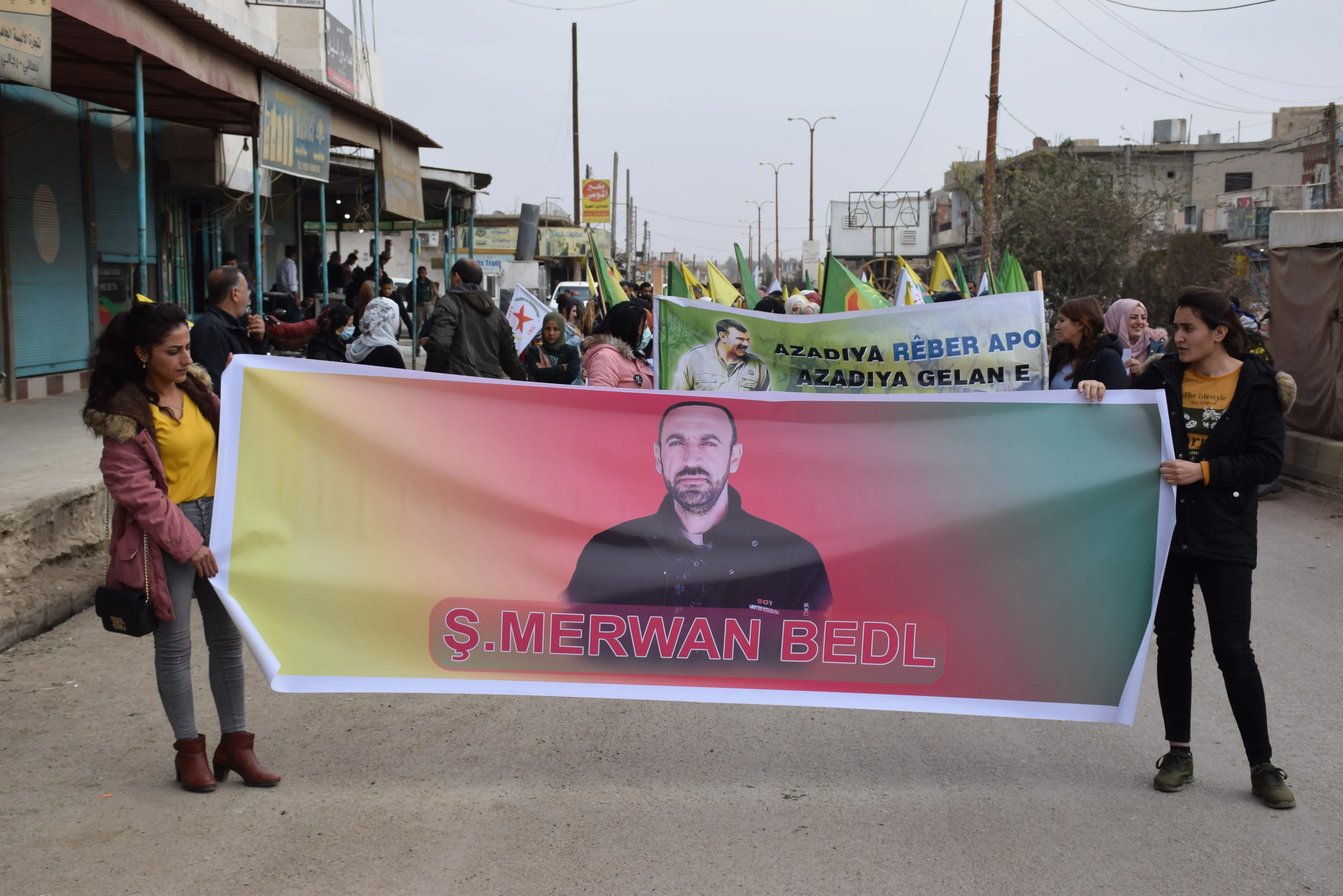 Êrişa li ser Şengalê û tecrîda li ser rêber Ocalan hatin şeremzarkirin