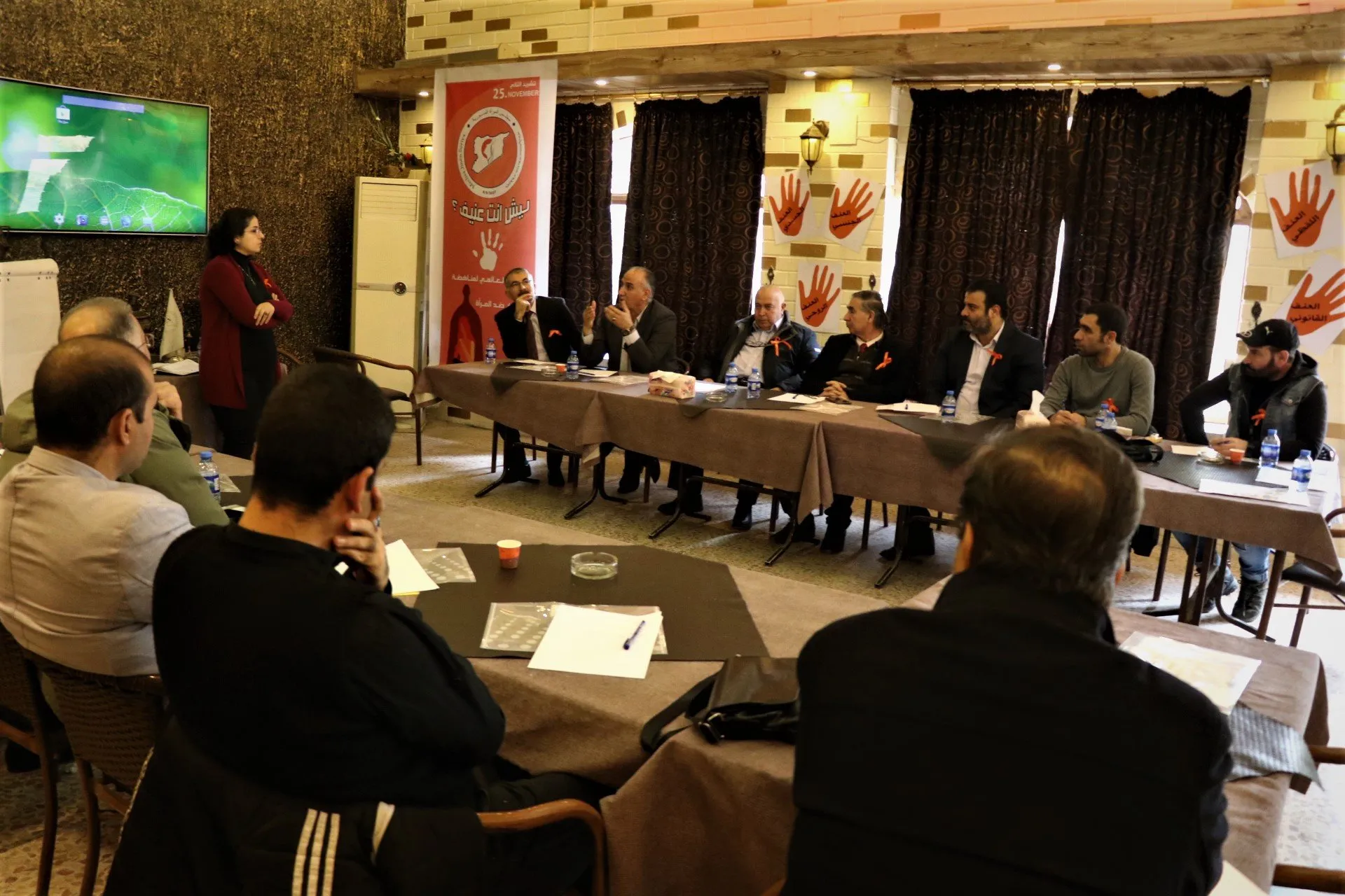 Meclisa Jinan a Sûriyê panelek li ser tundiya li ser jinan li dar xist