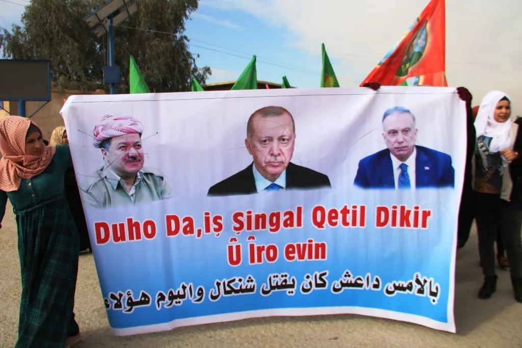 Pêkhateyên Hesekê li dijî êrişa li ser Şengalê meşiyan