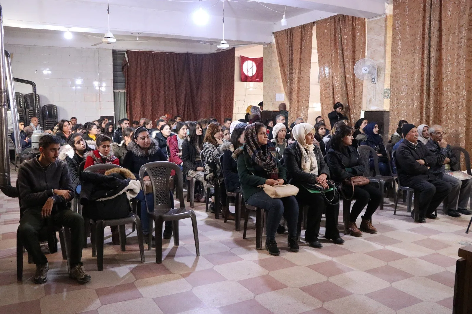 ​​​​​​​Ciwanên di Pêşbirka Şehîd Gerzan de bi ser ketine hatin xelatkirin