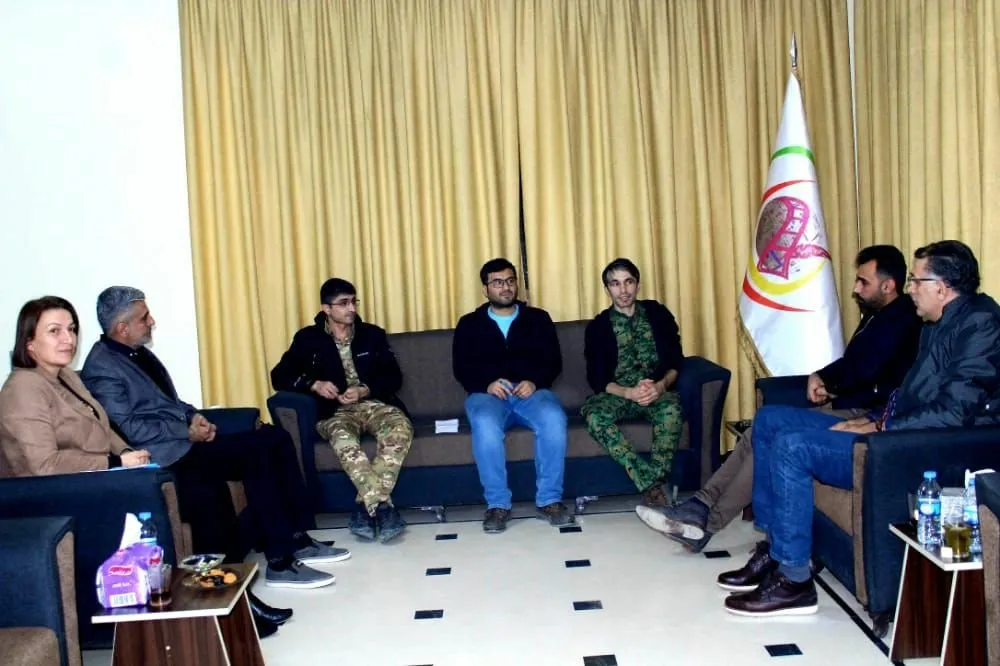 YRA û saziyên têkildarî ragihandinê yên Bakur û Rojhilatê Sûriyê civînek li dar xist