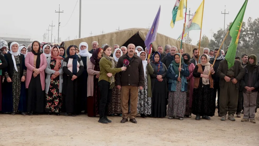 Mexmûriyan li dijî dorpêçê dest bi çalakiya konvedanê kir