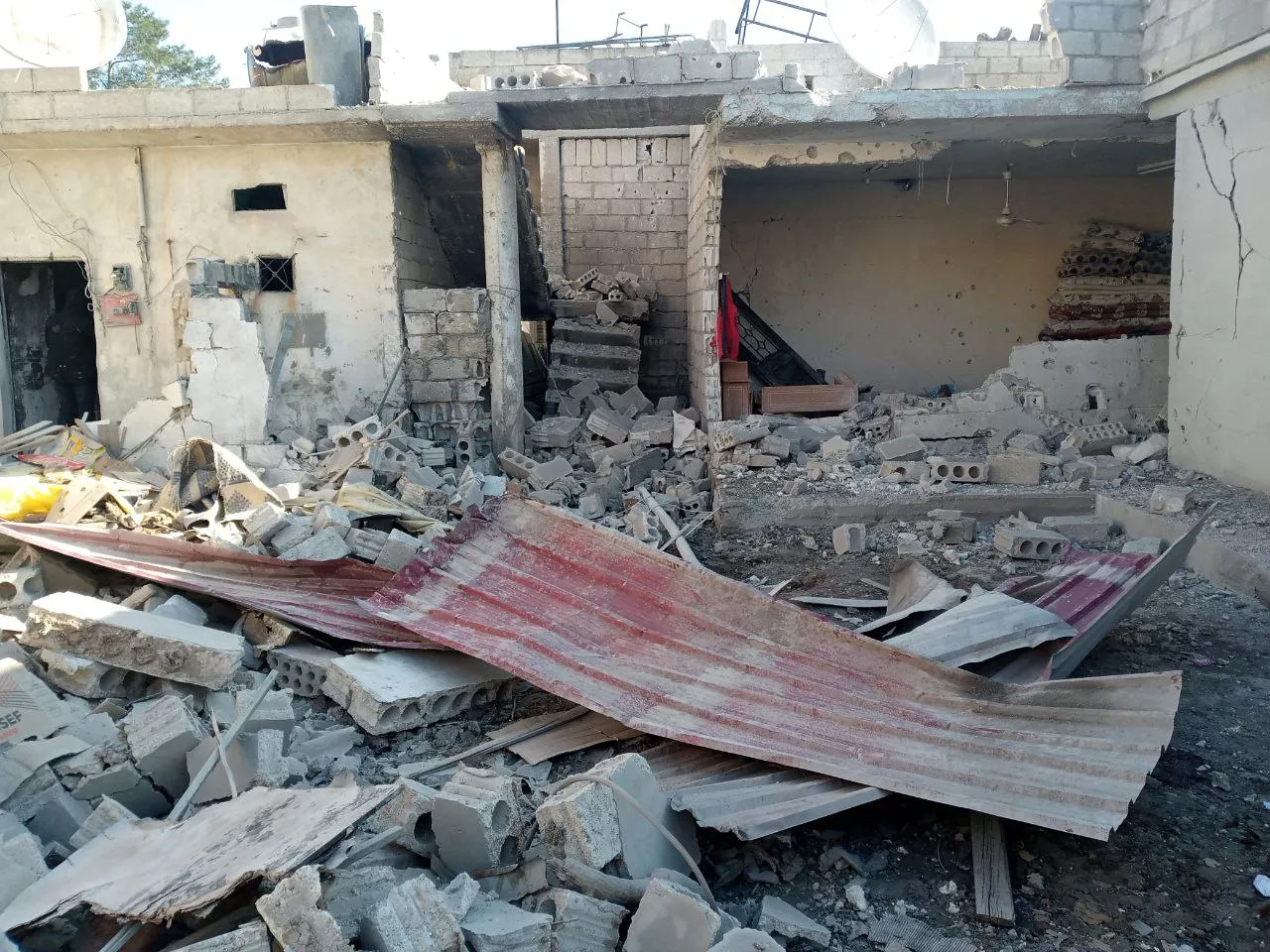 Bîlançoya bombebarana artêşa Tirk a li ser Zirganê