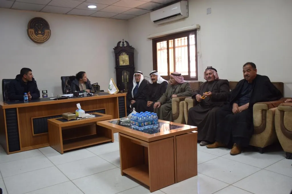 Rûspiyên navçeya Holê alîkarî ji koçberên Xiwêran û Zihûr re pêşkêş kir