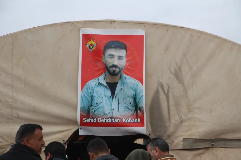 Şêniyên Kobanê sersaxî da malbata şehîd Mesûd Îbrahîm