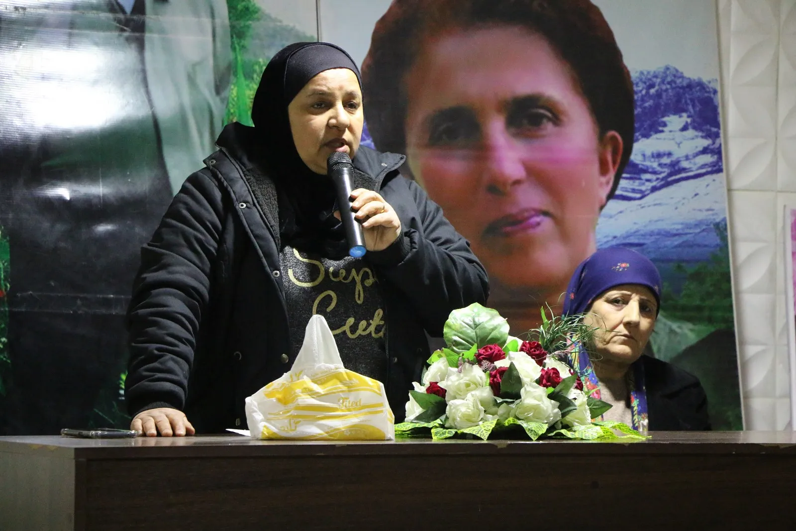 Kongra Star bi boneya salvegera Komkujiya Parîsê çalakî li dar xistin