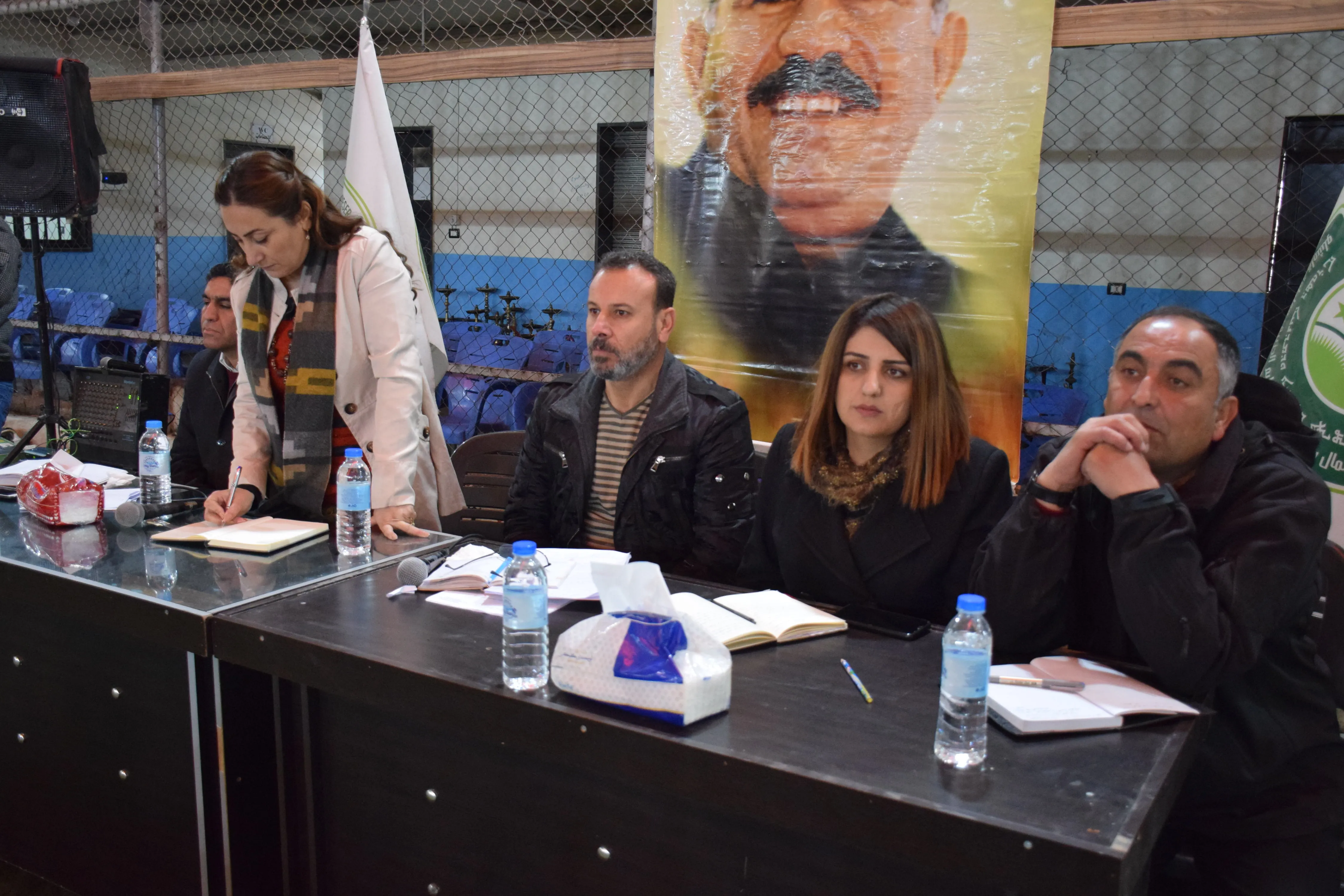 Di civînan de Rêveberiya Xweser soza pêkanîna daxwazên şêniyan da
