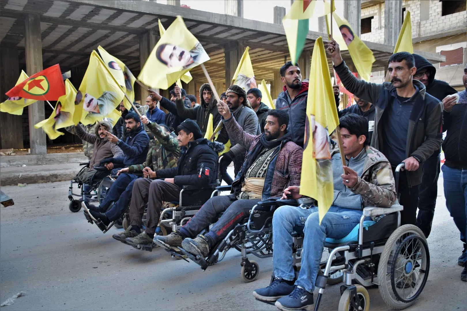 Ciwanên Hesekê ji bo rêber Ocalan li qadan bûn