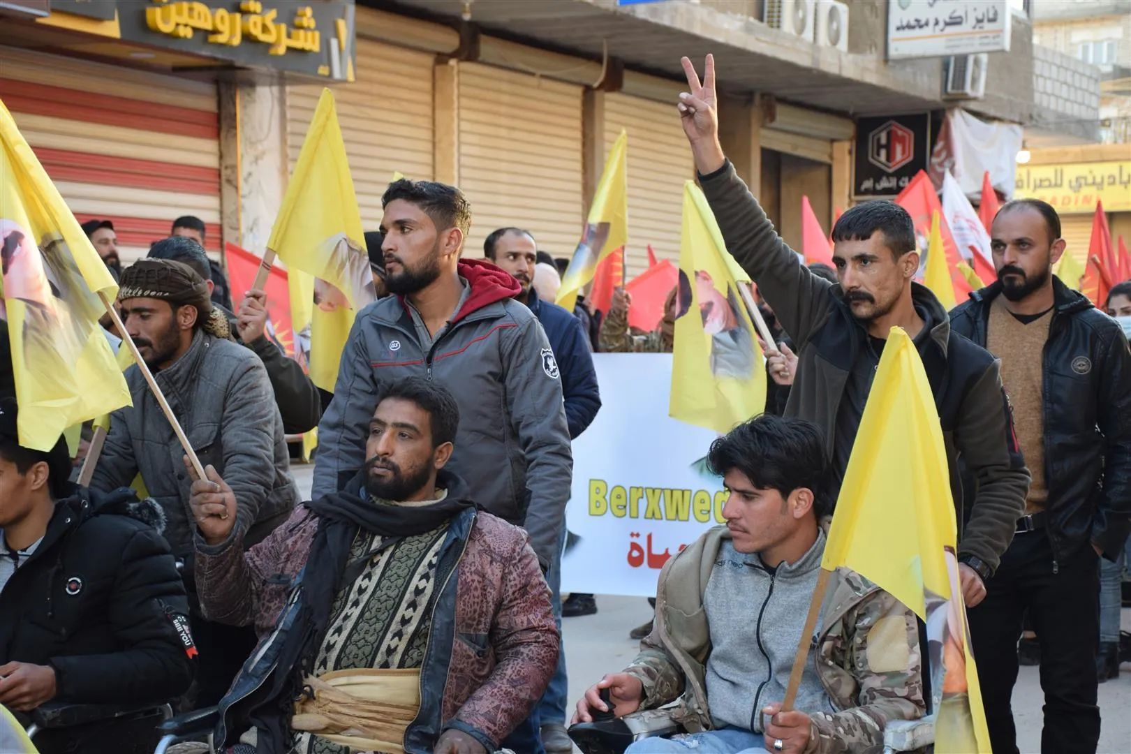 Ciwanên Hesekê ji bo rêber Ocalan li qadan bûn