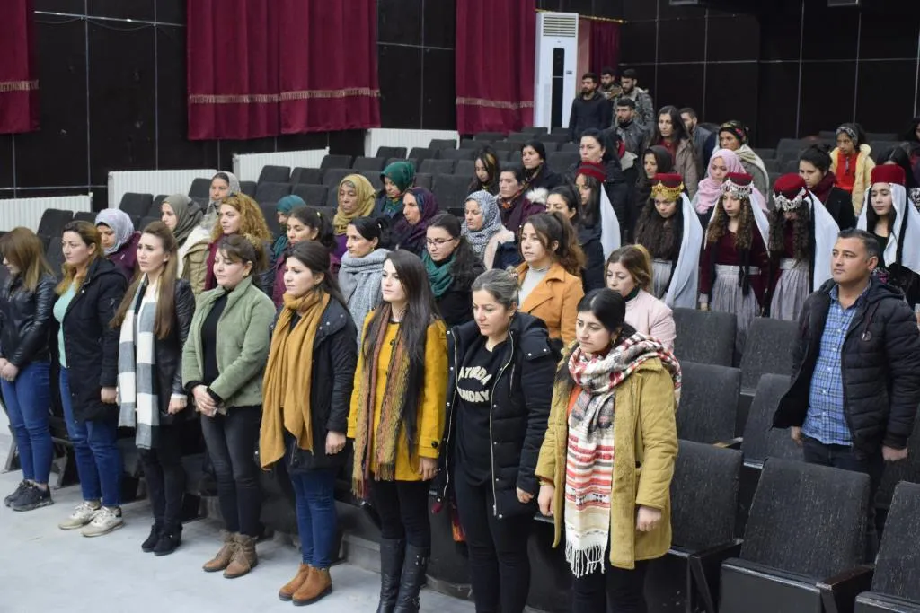 Pirtûka "Bingehê dîrokî û siberoja şoreşa jinê" li Kobanê hate nasandin