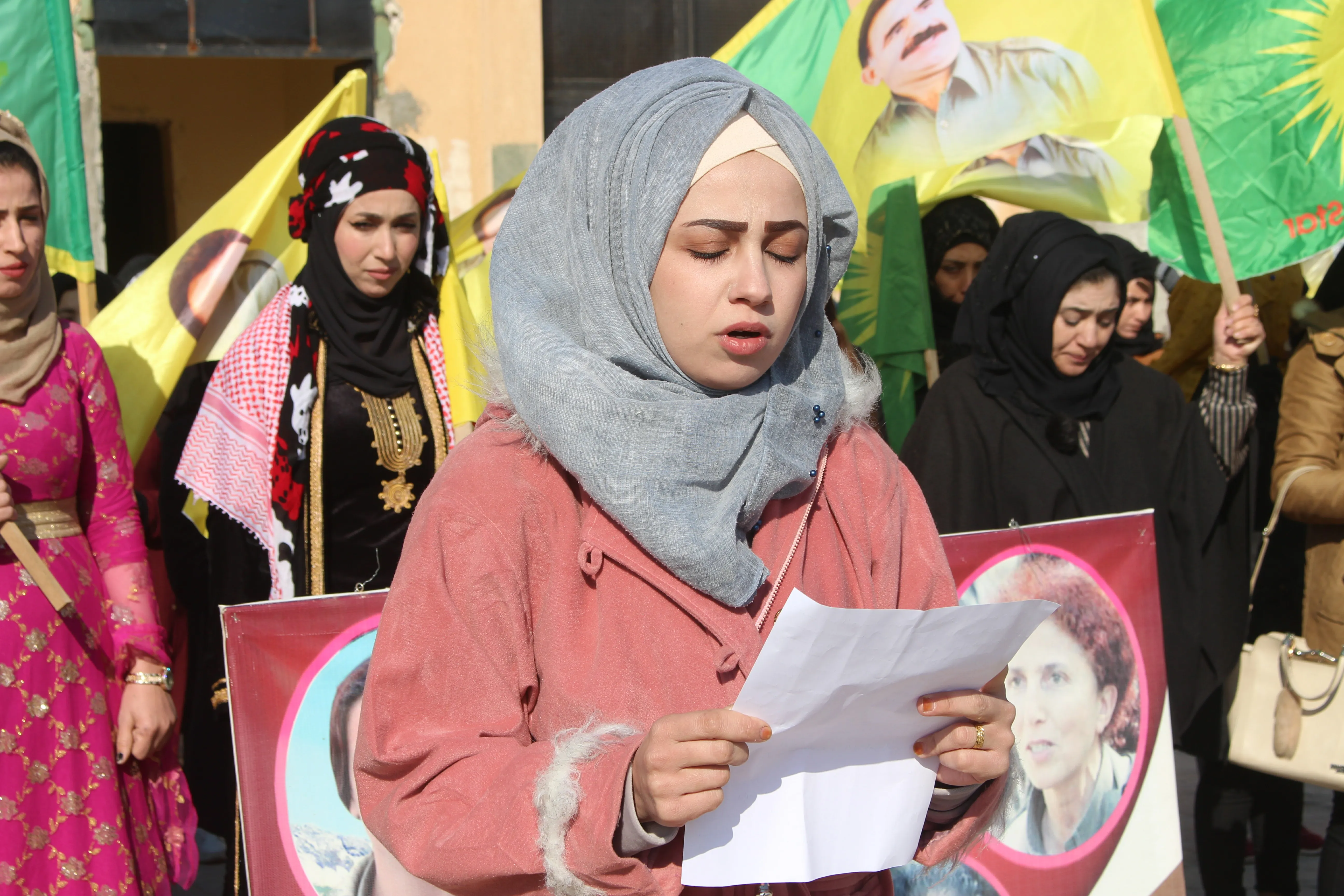 Êrişên li ser Kobanê li gelek bajaran hatin şermezarkirin