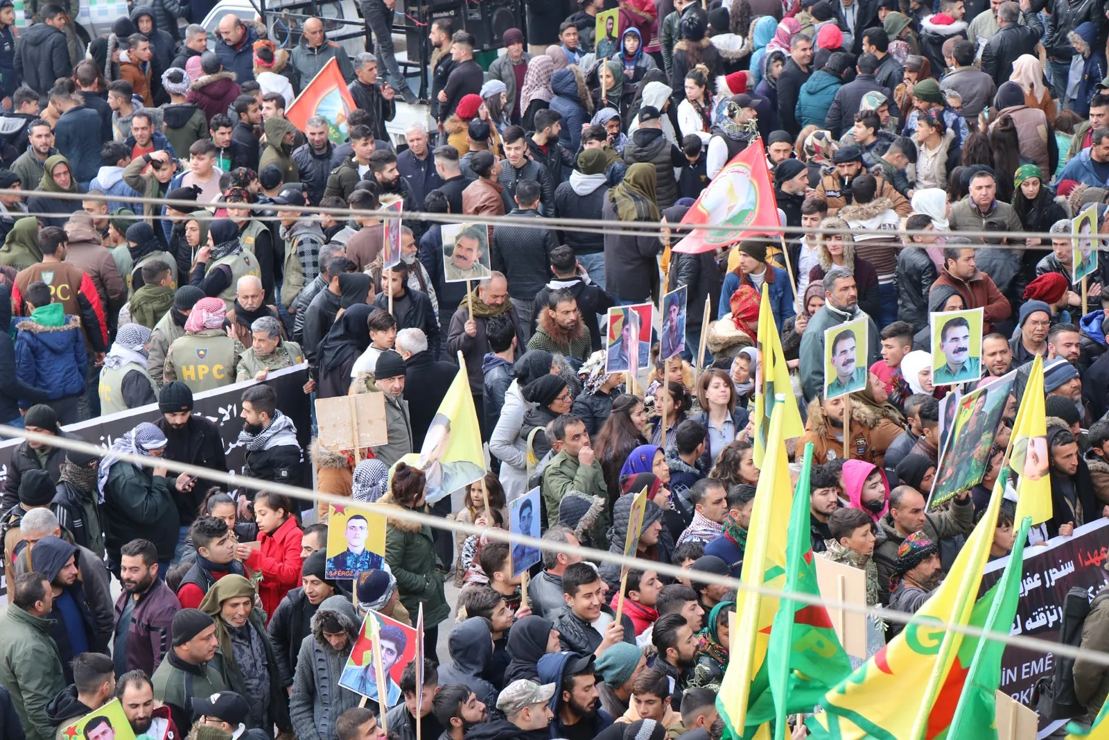 Li Helebê meşa girseyî ya "Bi hev re ji bo rizgarkirina Efrînê''