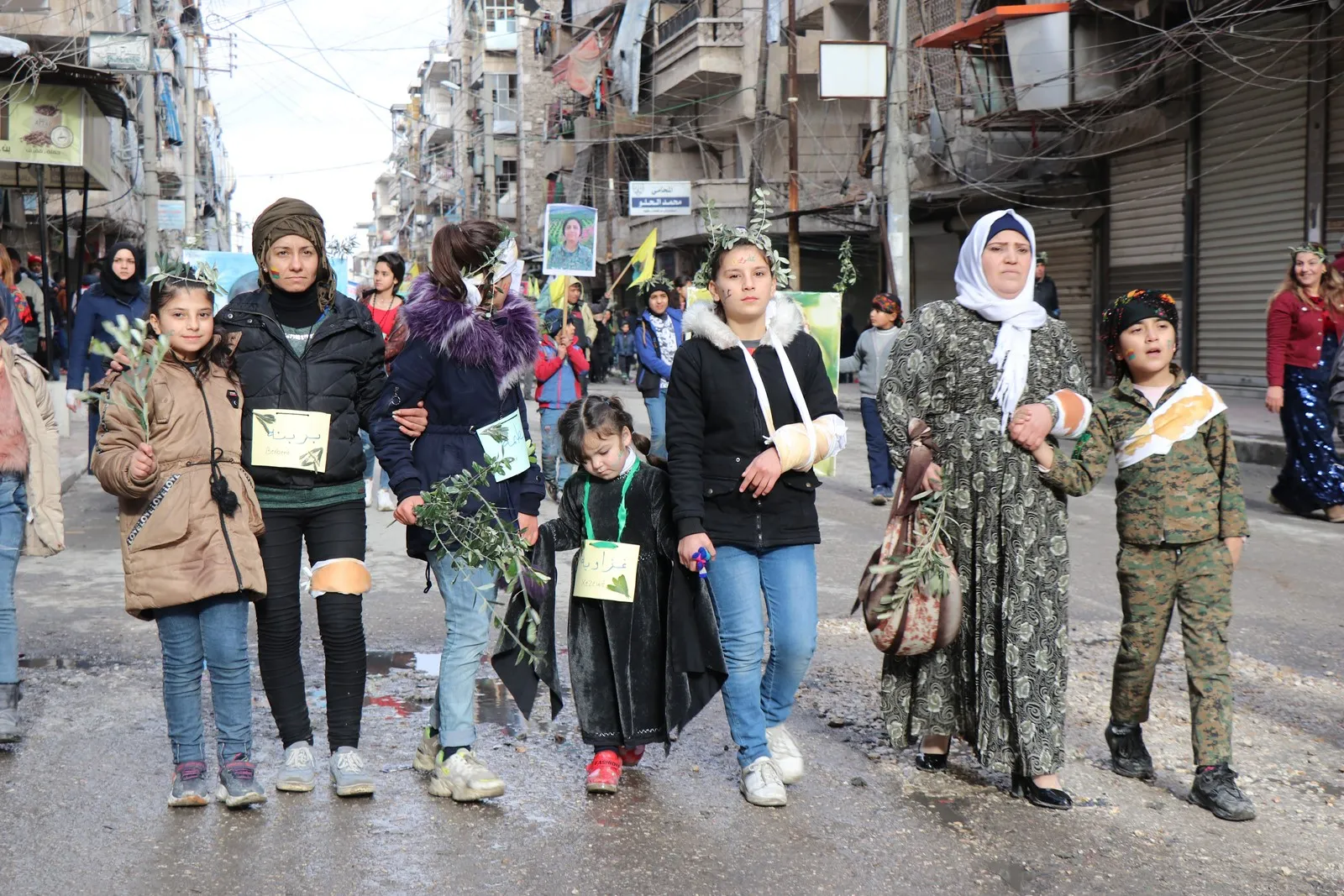 Li Helebê meşa girseyî ya "Bi hev re ji bo rizgarkirina Efrînê''