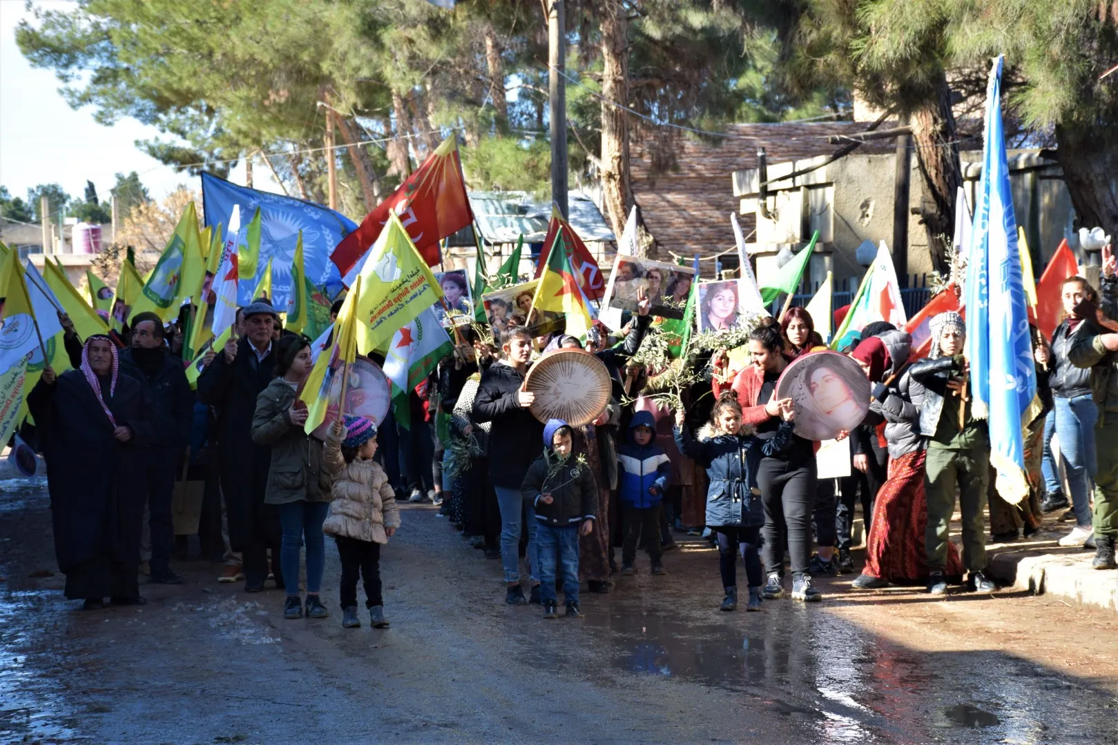 Li bajar û navçeyên kantona Hesekê çalakiyên ji bo Efrînê