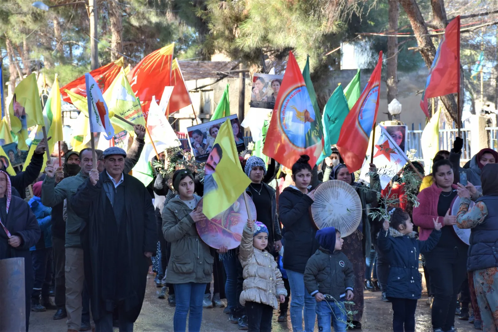 Li bajar û navçeyên kantona Hesekê çalakiyên ji bo Efrînê