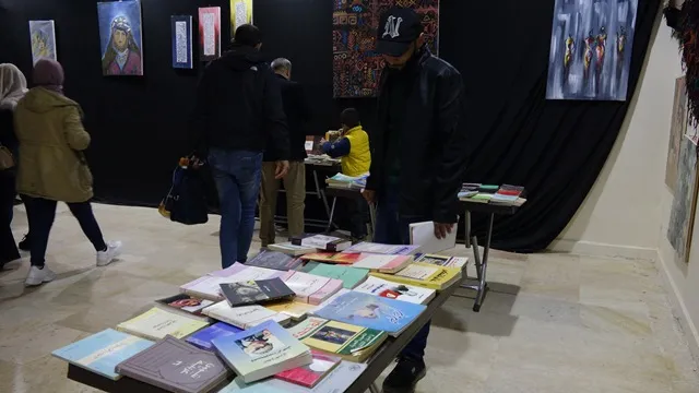 Yekitiya Rewşenbîran a Tebqayê pêşangeha pirtûkan vekir