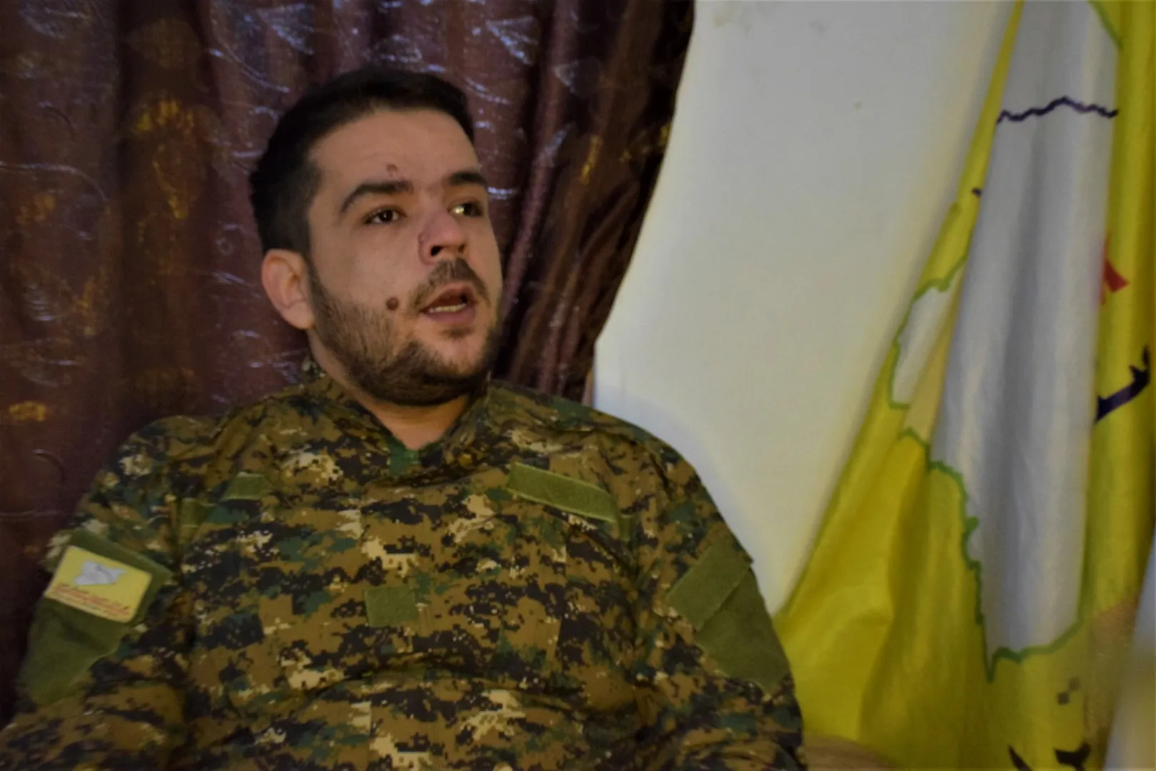 Aram Hena: DAIŞ piştevaniya leşkerî ji herêmên dagirkirî werdigire